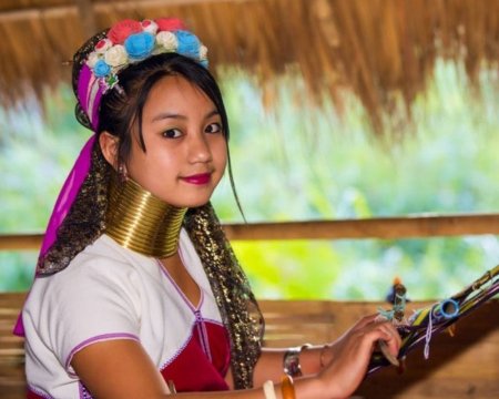 Женщины из Мьянмы