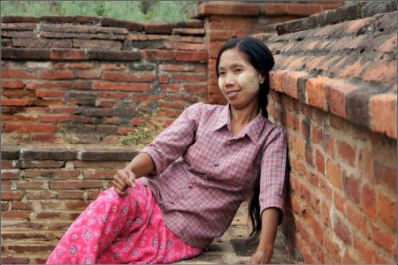 Бирманка женщина