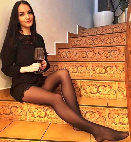 Девушки в колготках частное