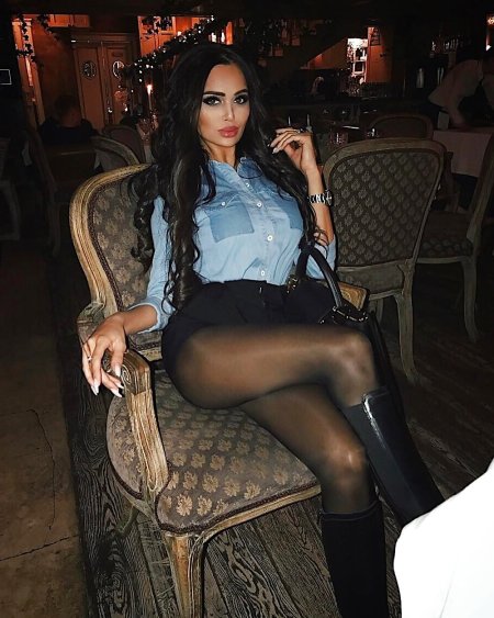 Нита Кузьмина в мини