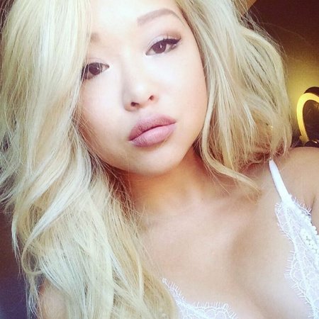 Блондинки азиатской внешности