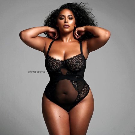 Модель + сайз Моника