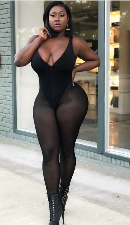 Эбони Кристал Адамс