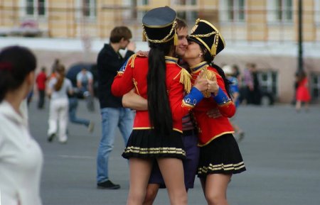 Гусарочки у Авроры