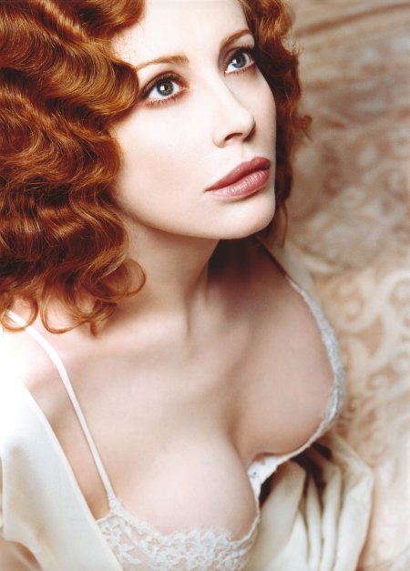 Франческа деллера (Francesca Dellera)