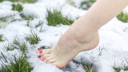 Ноги в снегу