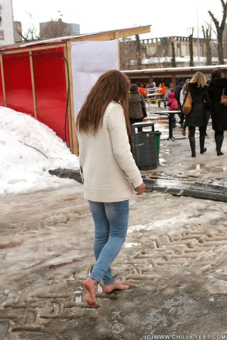 Босиком по снегу Эрика Ротаева