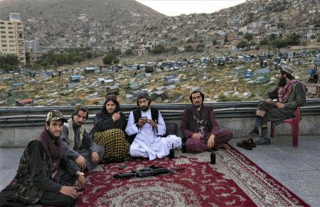 Афганистан люди