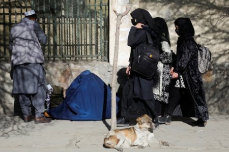 Талибы афганские женщины