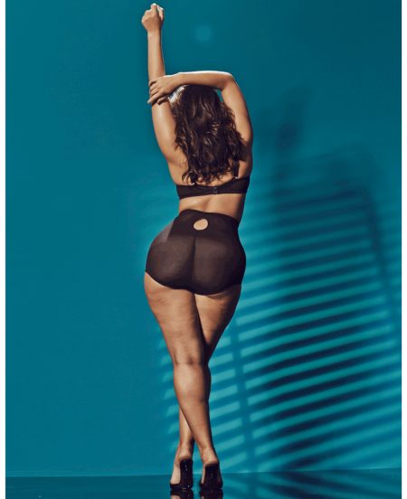 Эшли Грэхем сзади