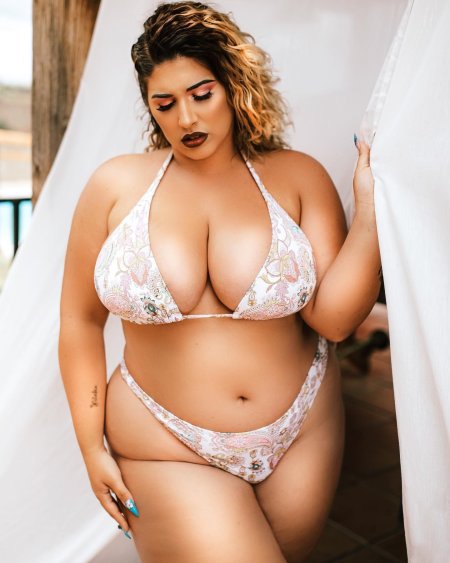 Наталья Лозано плюс сайз nude