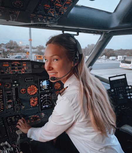 Авиакомпания Россия пилоты женщины