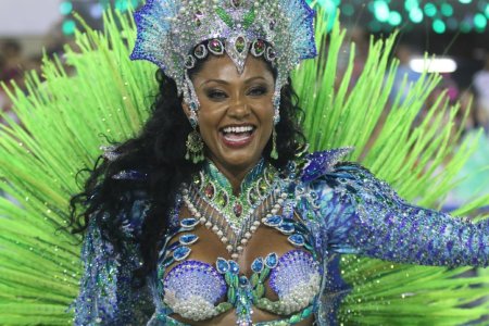 Андреа Мартинс Бразилия карнавал