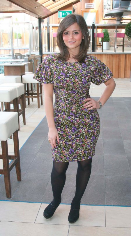 Дженна Коулман в купальнике