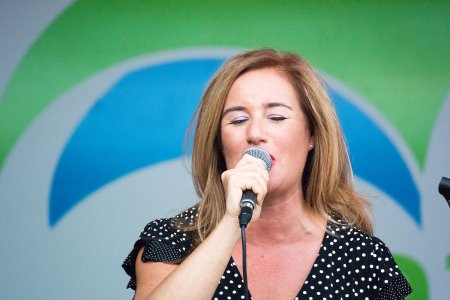 Милана певица