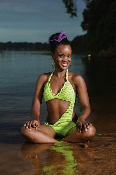 Уганда девушки