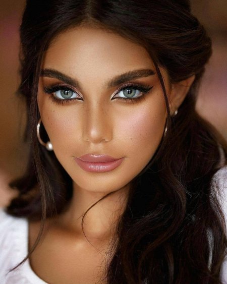 Армянки с зелеными глазами