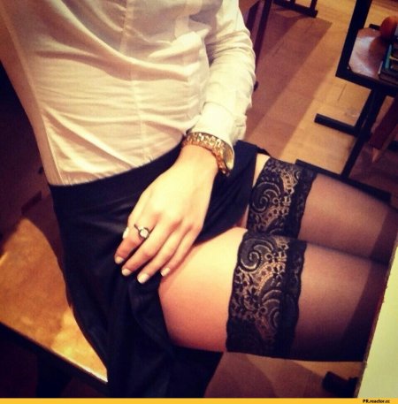 Селфи девушек в чулках