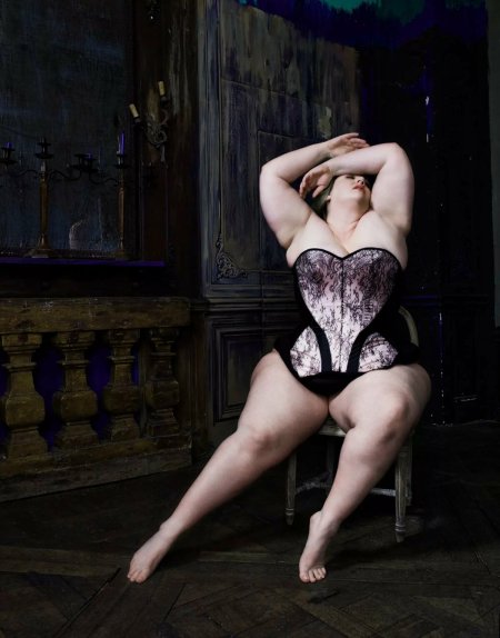 Плюс сайз вельвет д'Амур