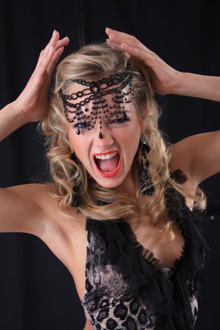 Сумасшедшая девушка