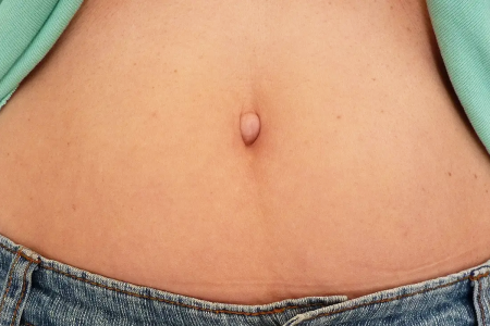 Красивый пупок