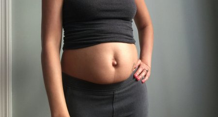 Женский живот