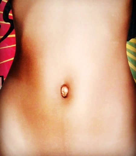 Красивый пупок