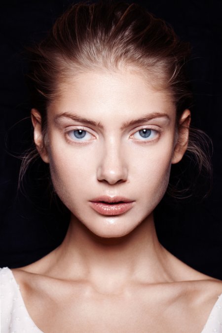 Саша Пивоварова анфас