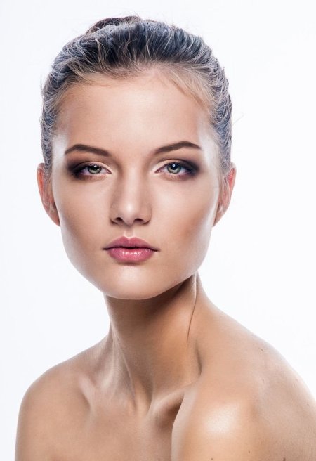 Лицо девушки