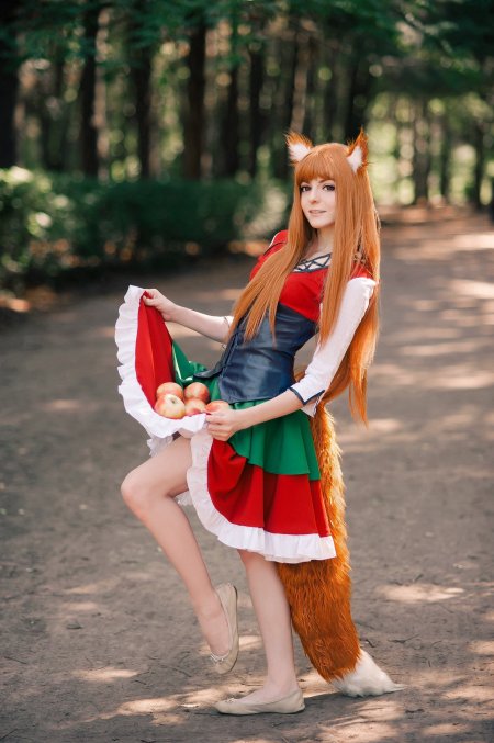 Волчица Холо косплей
