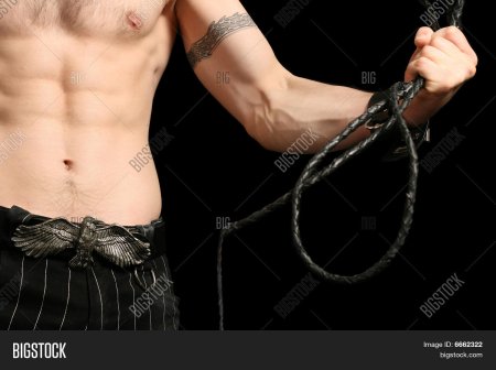 Парень с кнутом