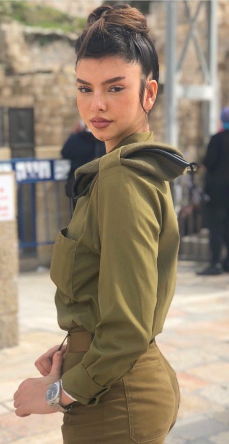 Военнослужащая израильской армии София Лерман