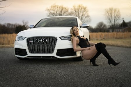 Ауди и девушки