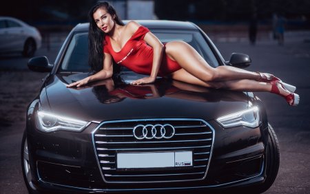 Ауди и девушки
