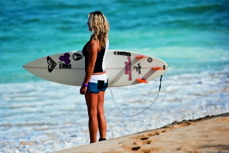 Бо Стэнли серфингистка