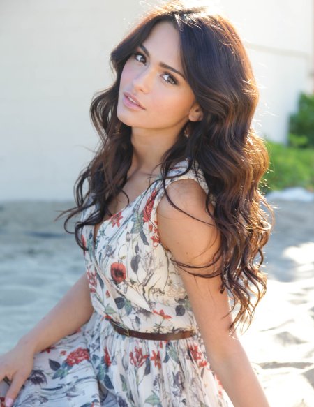 Антуанетта Никпрелаж aktrisa