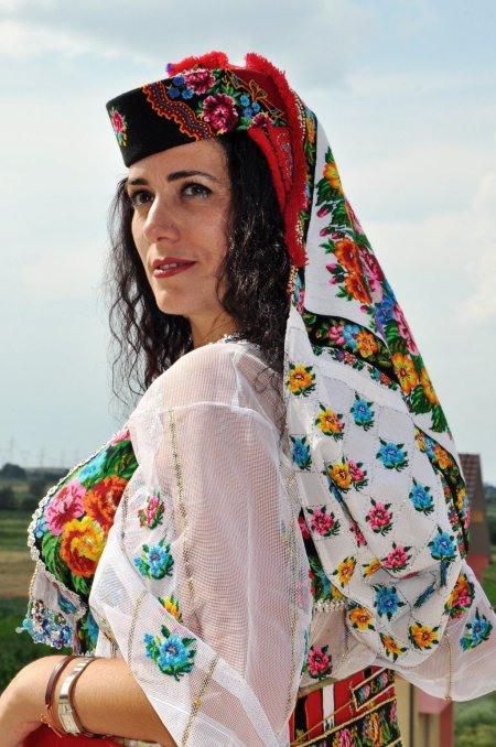 Албанские девушки