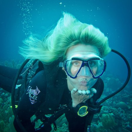 Жан Санжак дайвинг