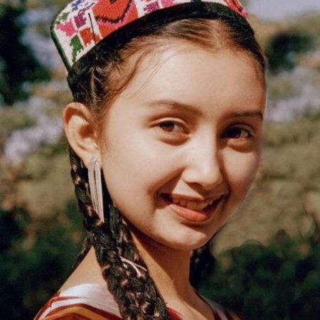 Уйгурка Адель