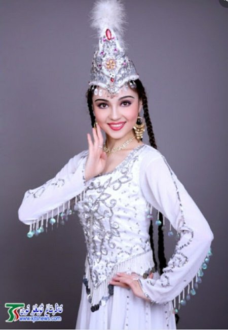 Аида Илимова уйгурка