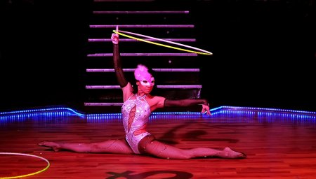 Мария Чаплюн хула-хупы