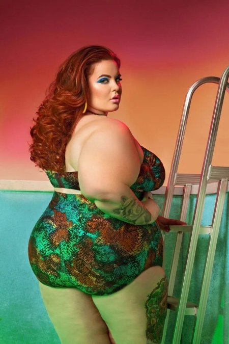 Tess Holliday в купальнике