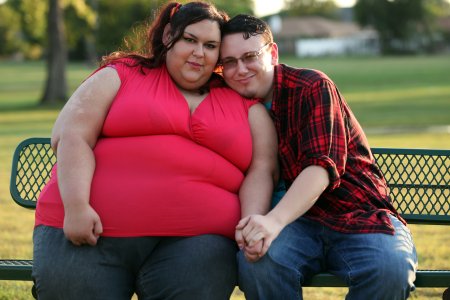 Моника Райли весит 317 кг