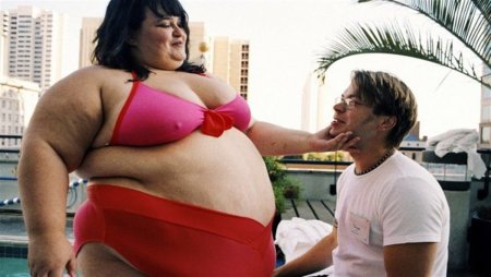 Толстые мужчина и женщина