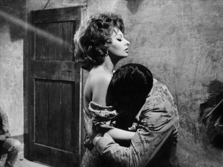 Софи Лорен кадры из фильма брак по итальянски