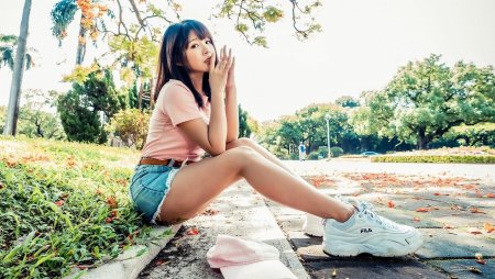 Японские девушки в шортах