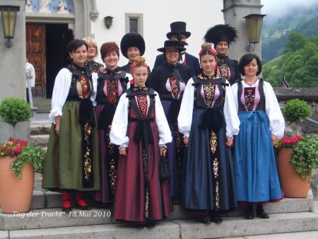 Национальный костюм в немецкоязычных кантонах Швейцарии