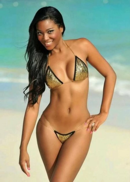 Тиффани Хайнс без бикини