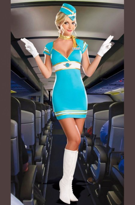 Алана Чейз стюардесса