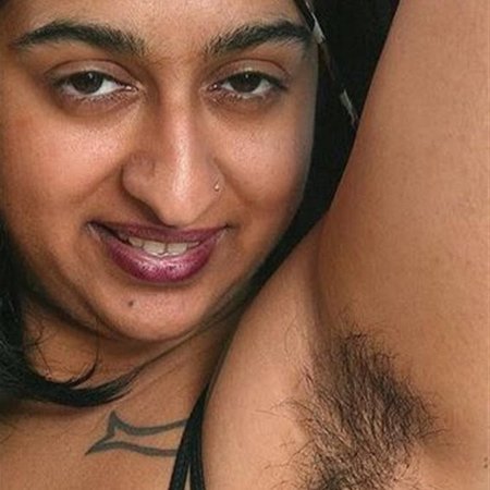 Толстая усатая девушка